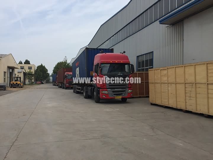 櫥柜家具數(shù)控雕刻機(jī)