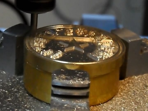 用于銅模制造的自動金屬數(shù)控雕刻機 用于銅模制造的自動金屬數(shù)控雕刻機