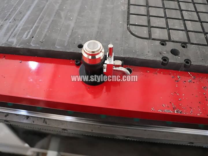 卡羅來納自動換刀數(shù)控加工中心的刀具傳感器 卡羅來納自動換刀數(shù)控加工中心的刀具傳感器
