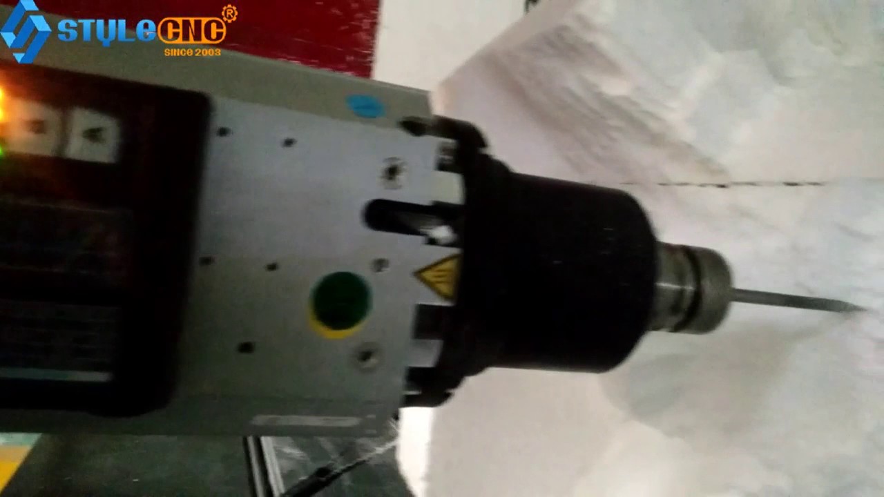 用于泡沫雕刻的四軸數(shù)控雕刻機(jī) 用于泡沫雕刻的四軸數(shù)控雕刻機(jī)